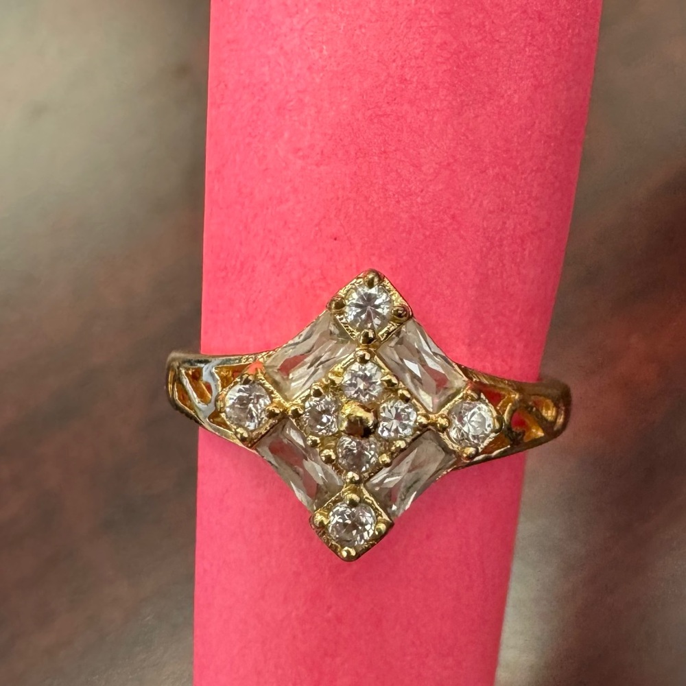 Elegant Gold Diamond Ring 💍 - Size 6